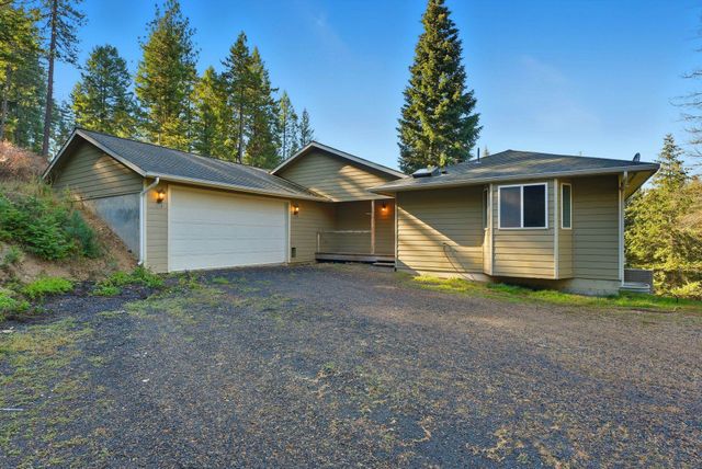 30324 N Elk Chattaroy Rd, Chattaroy, WA 99003