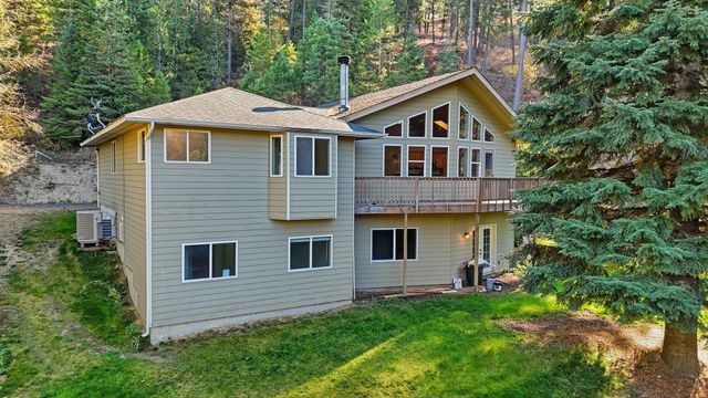 30324 N Elk Chattaroy Rd, Chattaroy, WA 99003