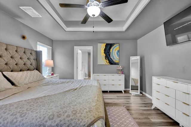 612 Bison Crossing Drive, Yukon, OK 73099