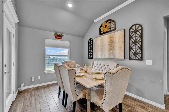 612 Bison Crossing Drive, Yukon, OK 73099