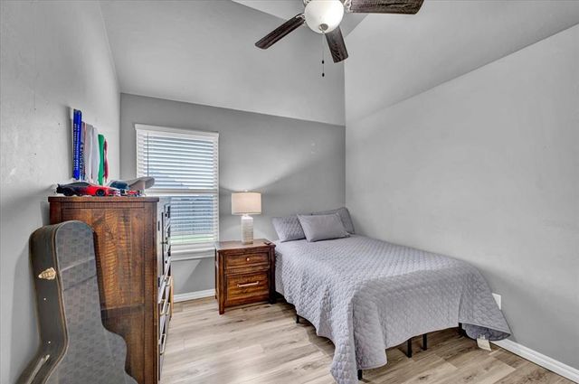 612 Bison Crossing Drive, Yukon, OK 73099