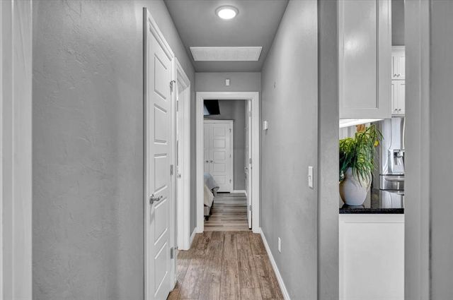 612 Bison Crossing Drive, Yukon, OK 73099