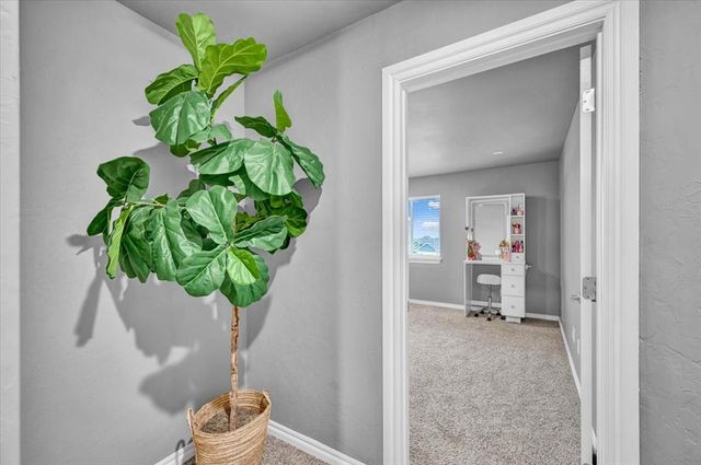 612 Bison Crossing Drive, Yukon, OK 73099