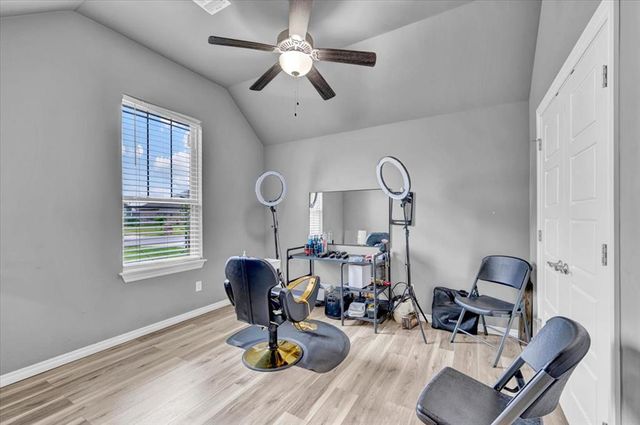 612 Bison Crossing Drive, Yukon, OK 73099