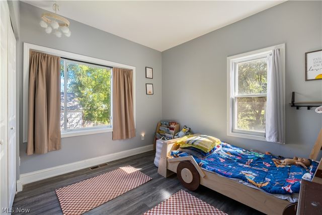 1079 Pitkin Avenue, Akron, OH 44310