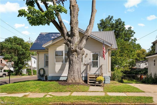 1079 Pitkin Avenue, Akron, OH 44310