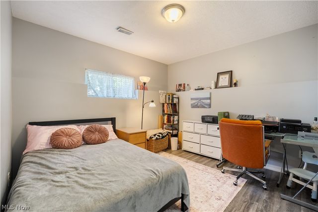 1079 Pitkin Avenue, Akron, OH 44310