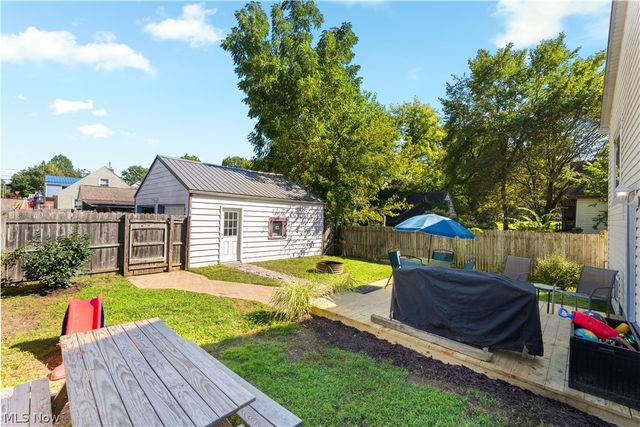1079 Pitkin Avenue, Akron, OH 44310