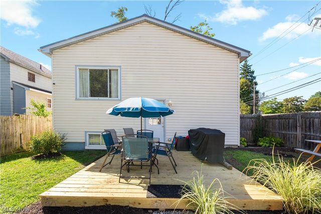1079 Pitkin Avenue, Akron, OH 44310