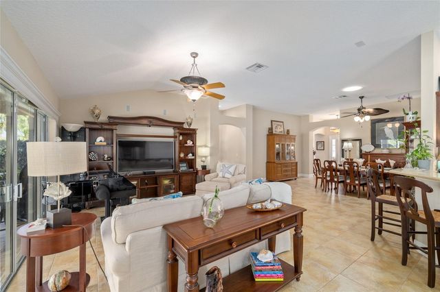 2741 PERSIMMON LOOP, The Villages, FL 32162