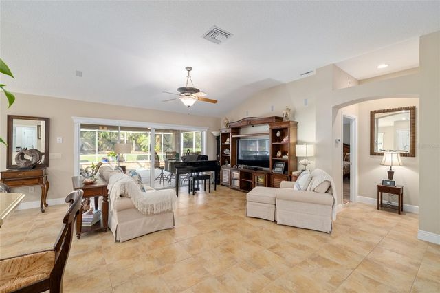 2741 PERSIMMON LOOP, The Villages, FL 32162