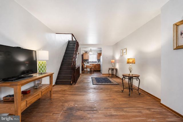 830 CROSS, Philadelphia, PA 19147