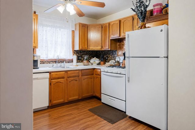830 CROSS, Philadelphia, PA 19147