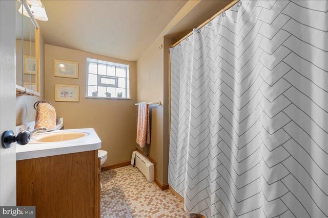 830 CROSS, Philadelphia, PA 19147