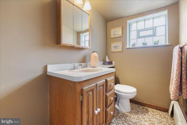 830 CROSS, Philadelphia, PA 19147