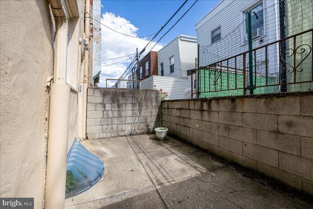 830 CROSS, Philadelphia, PA 19147