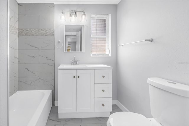 2112 HOPKINS DRIVE W, Bradenton, FL 34207