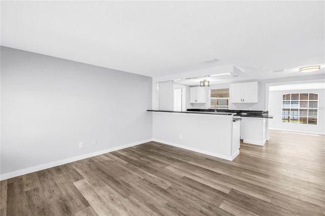 2112 HOPKINS DRIVE W, Bradenton, FL 34207