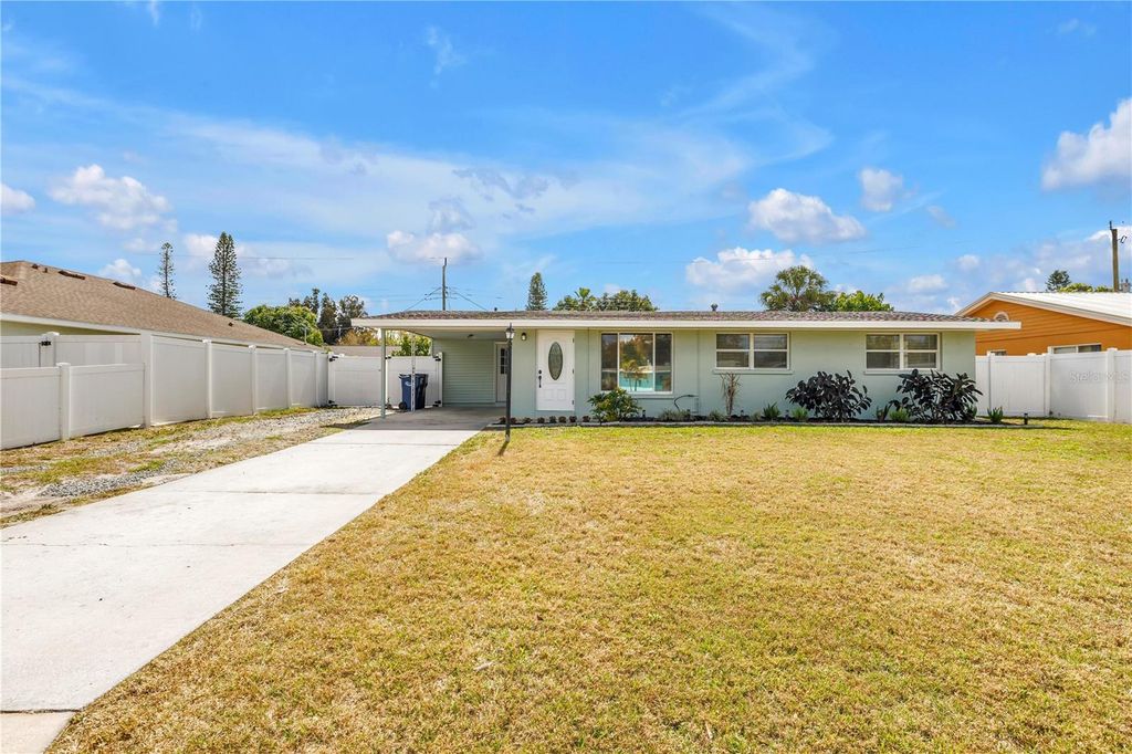 Image 1 of property listing at 2112 HOPKINS DRIVE W, Bradenton, FL 34207