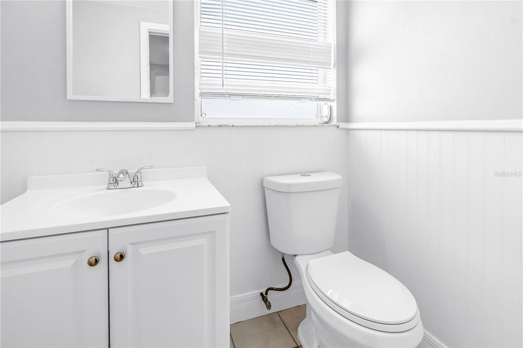 Image 19 of property listing at 2112 HOPKINS DRIVE W, Bradenton, FL 34207