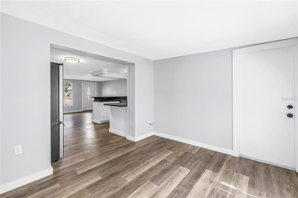 Image 22 of property listing at 2112 HOPKINS DRIVE W, Bradenton, FL 34207