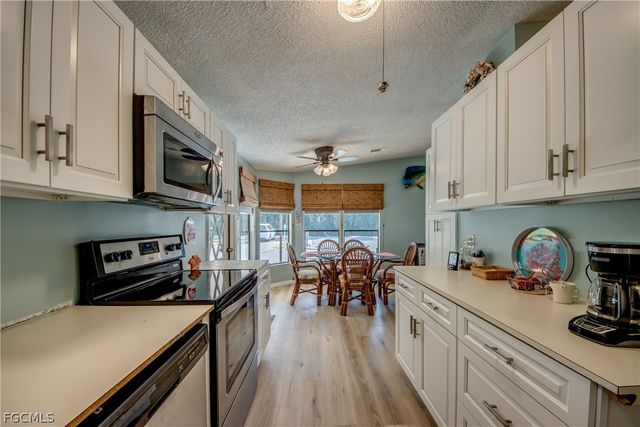 7169 Drum DR, St James City, FL 33956