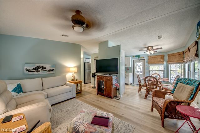 7169 Drum DR, St James City, FL 33956