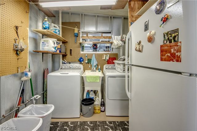 7169 Drum DR, St James City, FL 33956