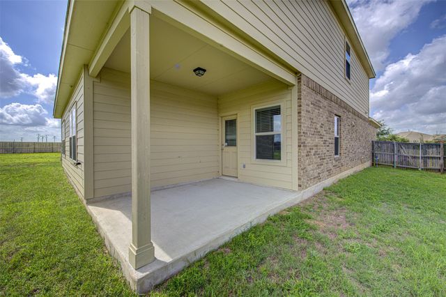 102 George Kimble CV, Bastrop, TX 78602