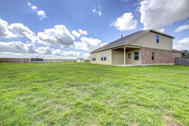102 George Kimble CV, Bastrop, TX 78602
