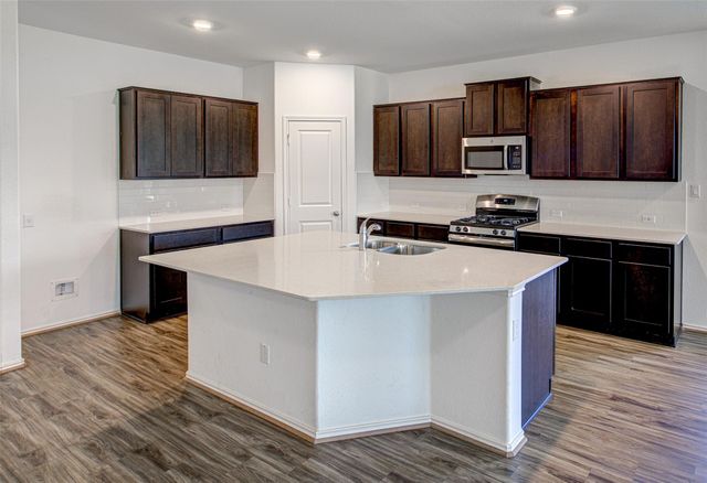 102 George Kimble CV, Bastrop, TX 78602