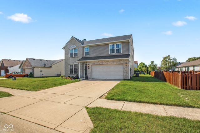 89 Spring Lake Drive, Westfield, IN 46074