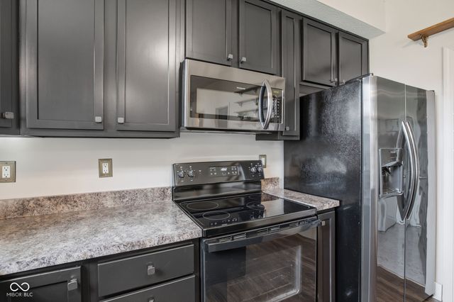 89 Spring Lake Drive, Westfield, IN 46074
