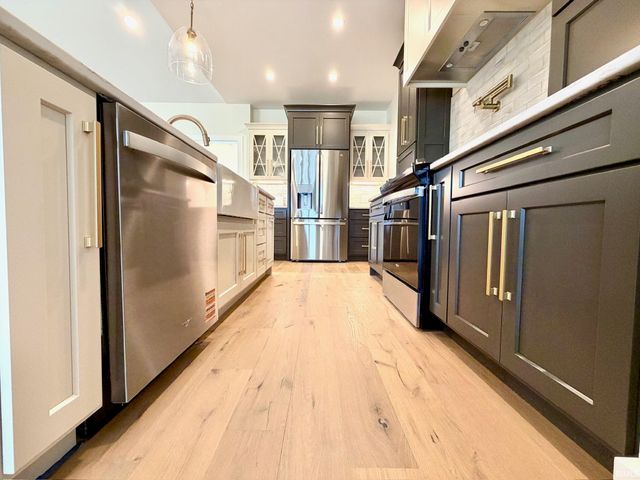 831 Spyglass Hill Drive, Bedford, IN 47421