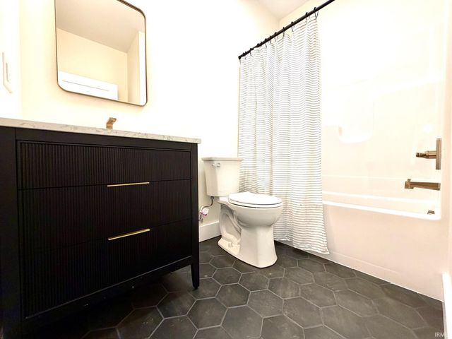 831 Spyglass Hill Drive, Bedford, IN 47421