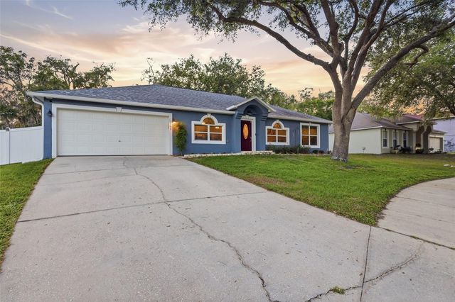 983 CASCADES PARK TRAIL, Deland, FL 32720