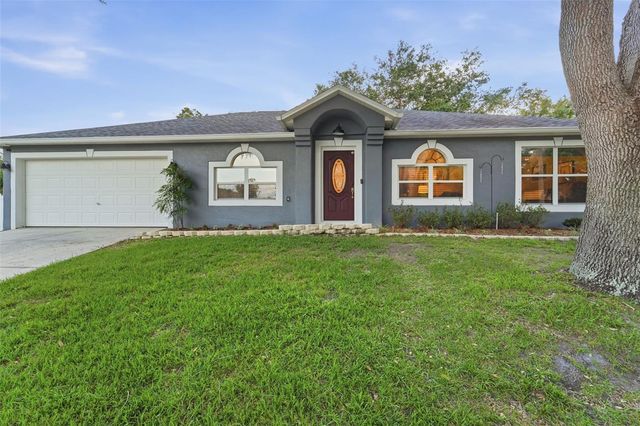 983 CASCADES PARK TRAIL, Deland, FL 32720