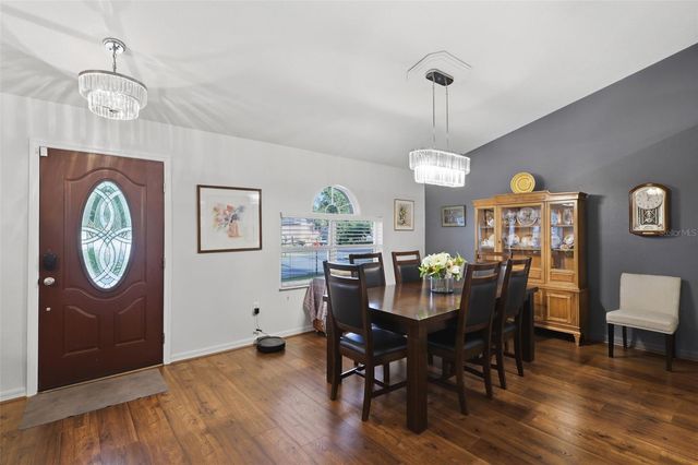 983 CASCADES PARK TRAIL, Deland, FL 32720