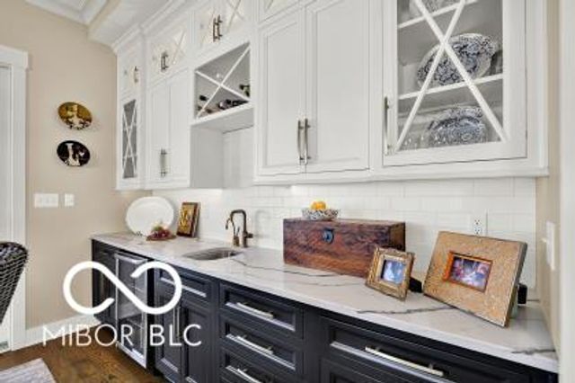 8145 Hanley Lane, Zionsville, IN 46077