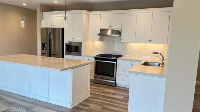 155 Bishop, Irvine, CA 92620