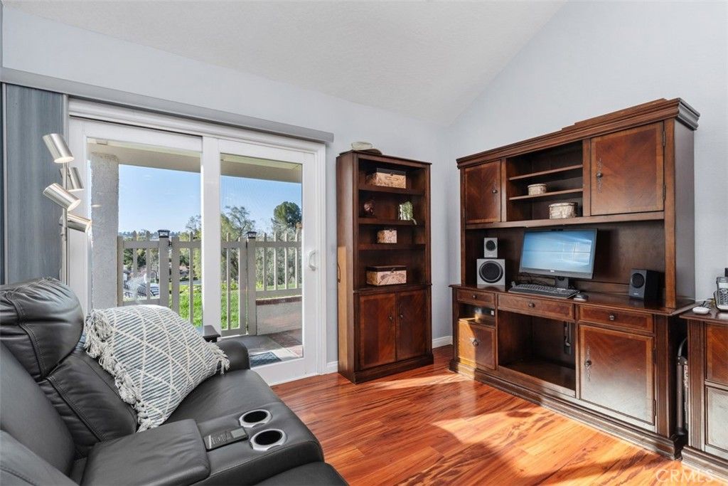 Image 16 of property listing at 28302 Alava, Mission Viejo, CA 92692