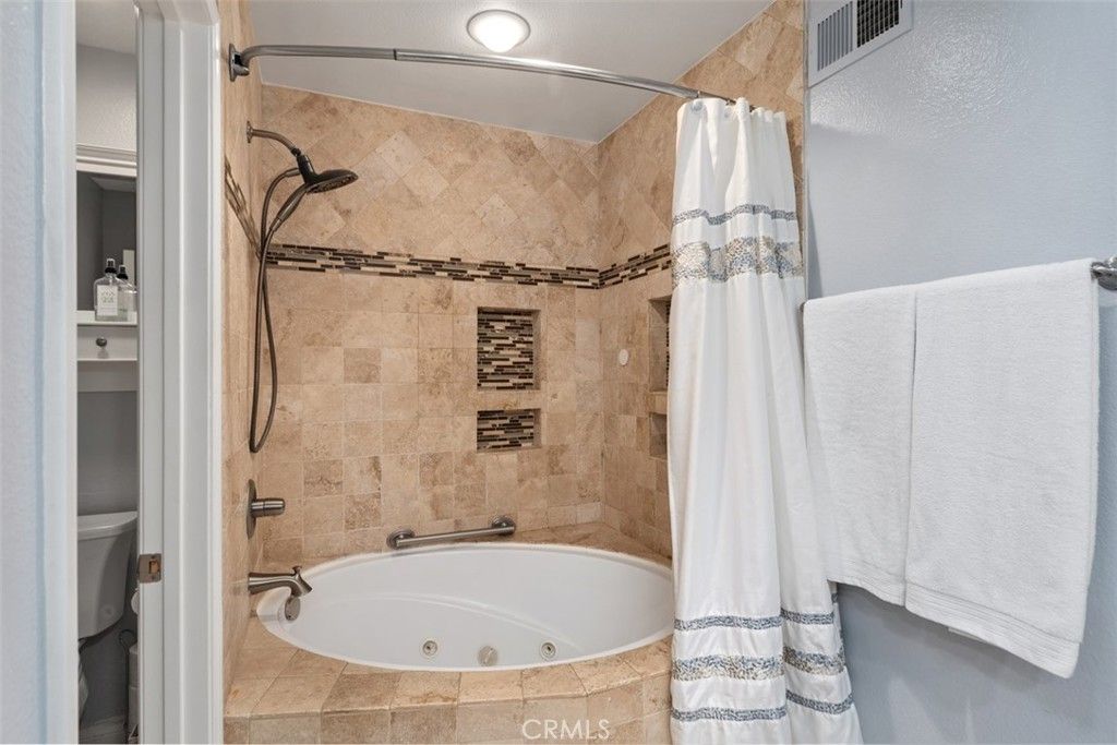 Image 24 of property listing at 28302 Alava, Mission Viejo, CA 92692