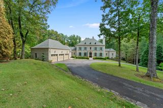 240 LAGRANGE CREEK DR, Unincorporated, TN 38028