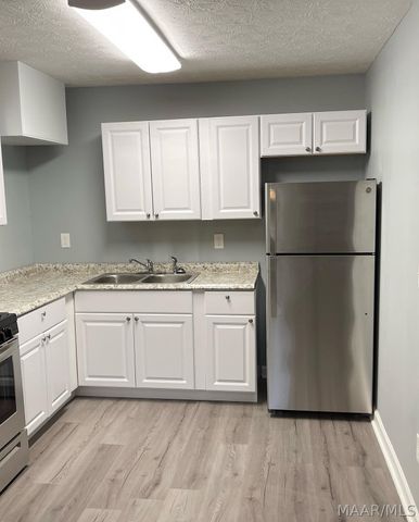 1636 YARBROUGH Street, Montgomery, AL 36110