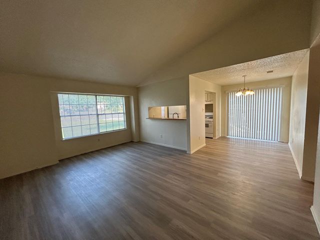 521 Greenlawn BLVD, Round Rock, TX 78664
