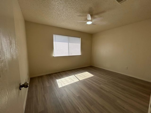 521 Greenlawn BLVD, Round Rock, TX 78664