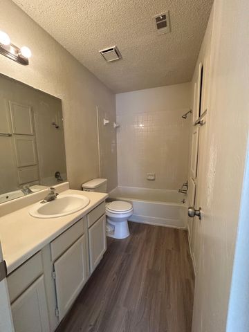 521 Greenlawn BLVD, Round Rock, TX 78664