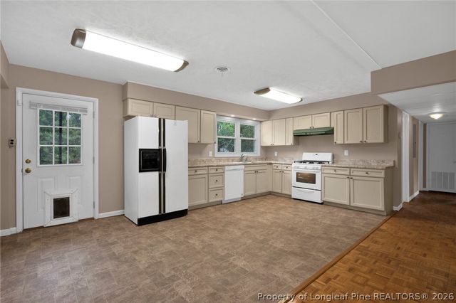 837 Montclair Road, Fayetteville, NC 28314