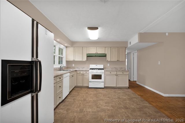 837 Montclair Road, Fayetteville, NC 28314