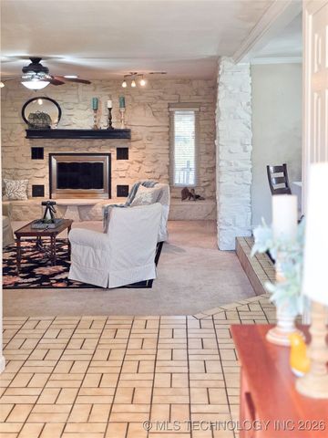 1791 W Mcgill Circle, Eufaula, OK 74432